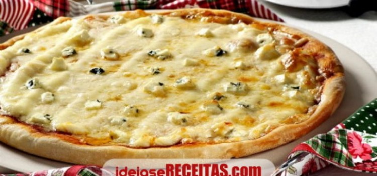 receita pizza-caseira-2-queijos